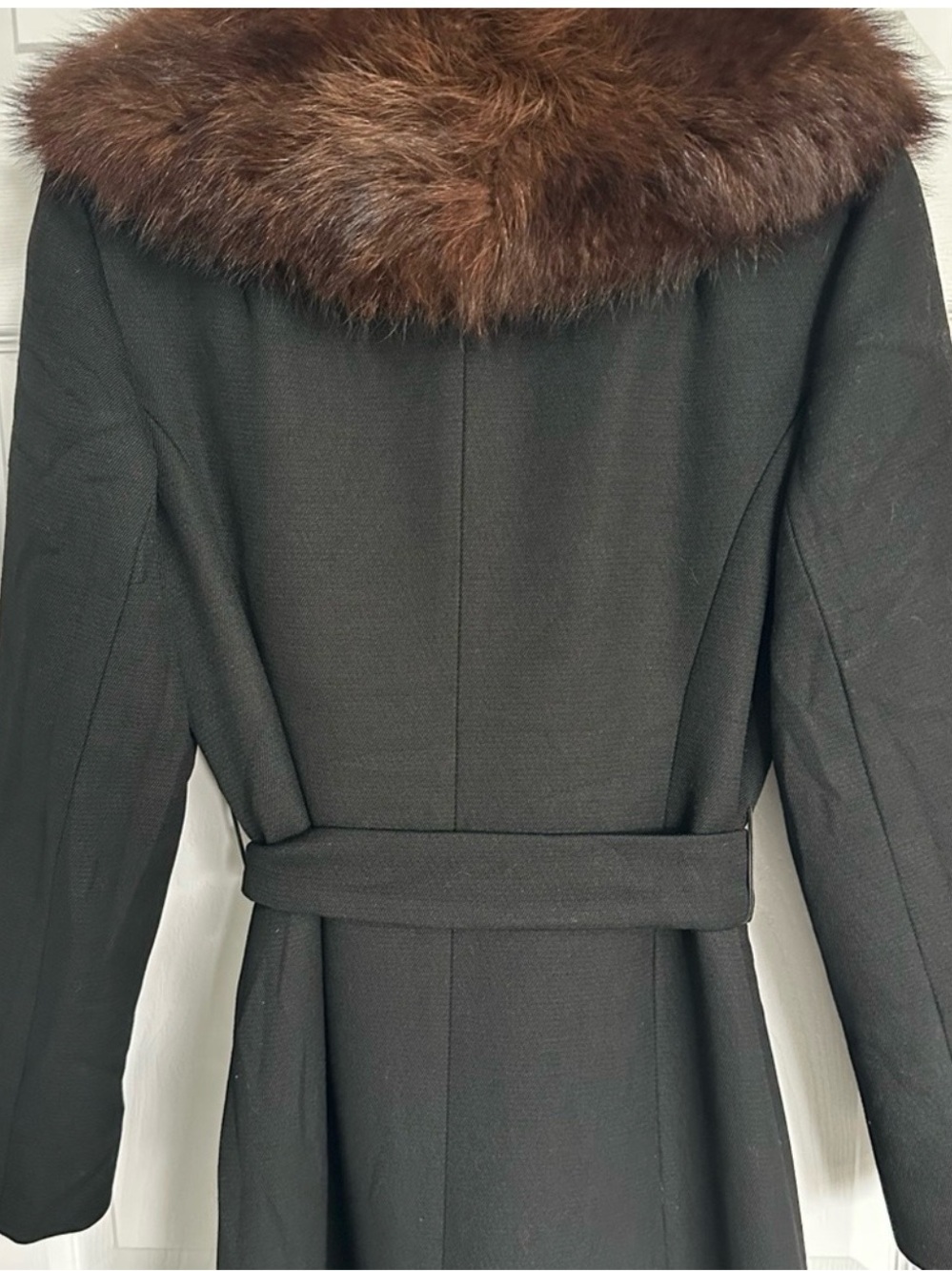 Classic Black Women's Coat with Brown Fur Trim - Picture 6 of 14